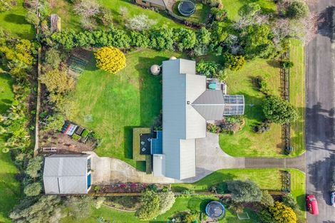 Photo of property in 15 Awaroa Stream Drive, Waiuku, 2123