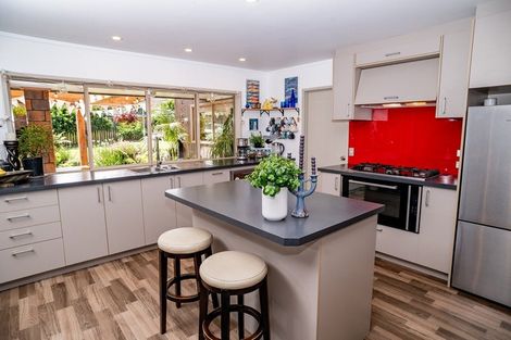 Photo of property in 13 Koromiko Drive, Coromandel, 3506