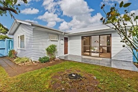 Photo of property in 1/138 Forrest Hill Road, Forrest Hill, Auckland, 0620