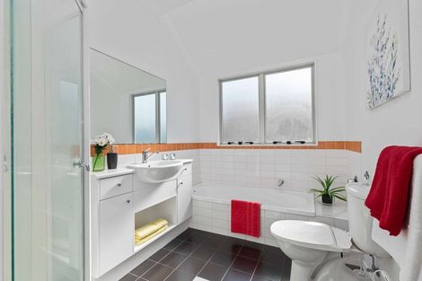 Photo of property in 4 Asics Drive, Favona, Auckland, 2024