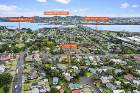 Photo of property in 14 Dunstall Place, Mangere Bridge, Auckland, 2022