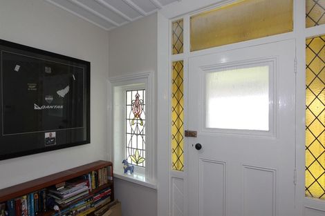 Photo of property in 27 Owles Terrace, New Brighton, Christchurch, 8061