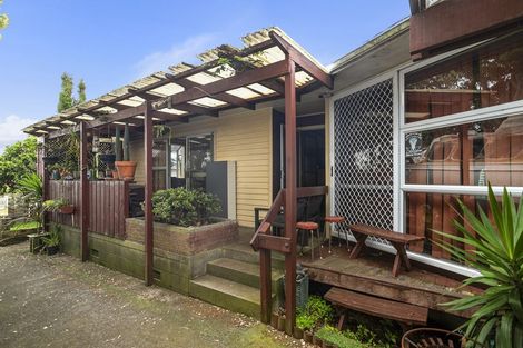 Photo of property in 14 Dunstall Place, Mangere Bridge, Auckland, 2022