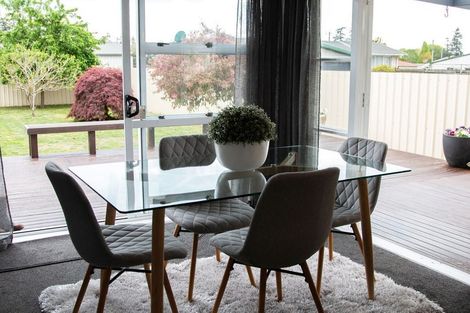 Photo of property in 11 Uta Street, Utuhina, Rotorua, 3015