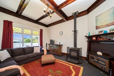 Photo of property in 106 Manawapou Road, Hawera, 4610