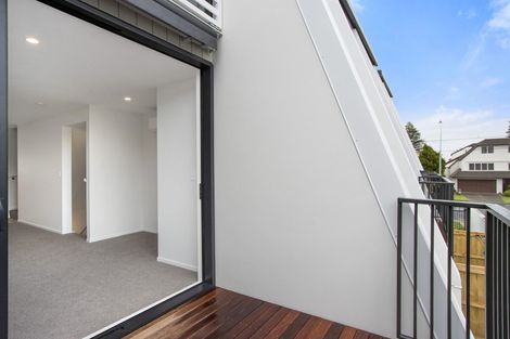 Photo of property in 4/17 Victoria Road, Mount Maunganui, 3116