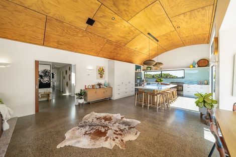 Photo of property in 3 Coroglen Rise, Pukerua Bay, 5026