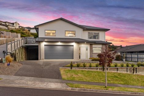 Photo of property in 111 Oteki Park Drive, Welcome Bay, Tauranga, 3112
