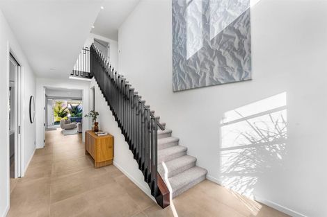Photo of property in 23 Muritai Road, Milford, Auckland, 0620