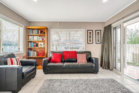 Photo of property in 10 Maurice Borich Place, Henderson, Auckland, 0610