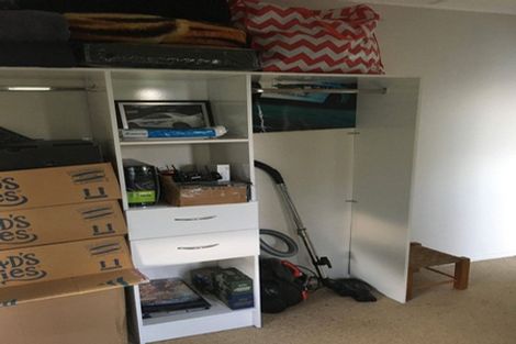 Photo of property in 2/170 Old Wairoa Road, Papakura, 2110