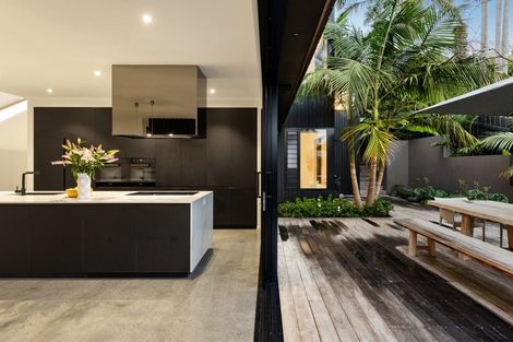 Photo of property in 9 Roxy Terrace, Glendowie, Auckland, 1071