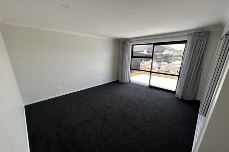 Photo of property in 42 Evergreen Parade, Rosehill, Papakura, 2113