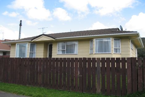 Photo of property in 335 Wellington Road, Wainuiomata, Lower Hutt, 5014