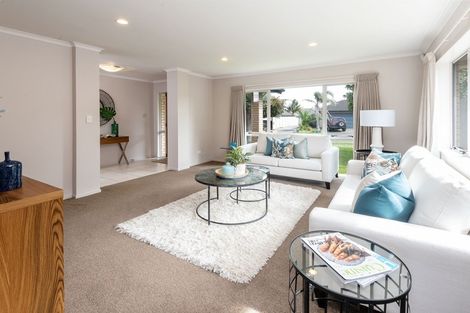 Photo of property in 18 Lissleton Drive, East Tamaki, Auckland, 2013