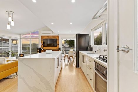 Photo of property in 36 Universal Drive, Henderson, Auckland, 0610
