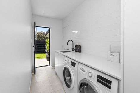 Photo of property in 54a Williams Street, Cambridge, 3434