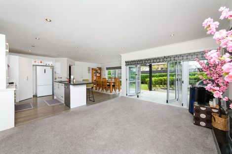 Photo of property in 67a Parnell Heights Drive, Kelvin Grove, Palmerston North, 4414