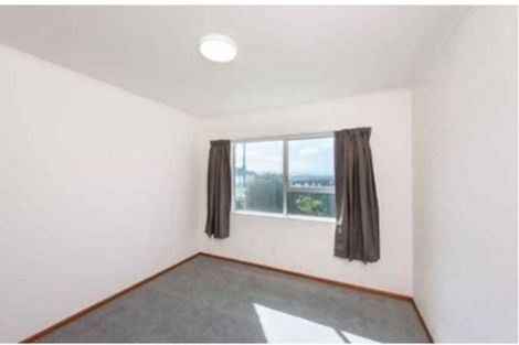 Photo of property in 73 Marine Parade, Seatoun, Wellington, 6022