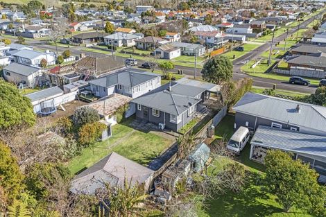 Photo of property in 25 Brookes Terrace, Waitara, 4320