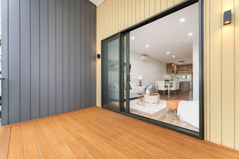 Photo of property in 7 Arura Place, Massey, Auckland, 0614