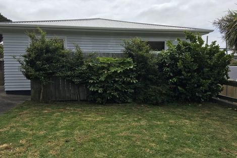 Photo of property in 5 Fraser Avenue, Johnsonville, Wellington, 6037