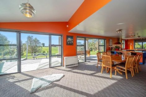 Photo of property in 2 High Road, Hawera, 4610