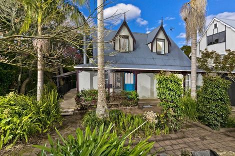 Photo of property in 14b South Lynn Road, Titirangi, Auckland, 0604
