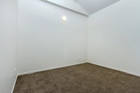 Photo of property in 420/18 Sunnyhaven Avenue, Beach Haven, Auckland, 0626