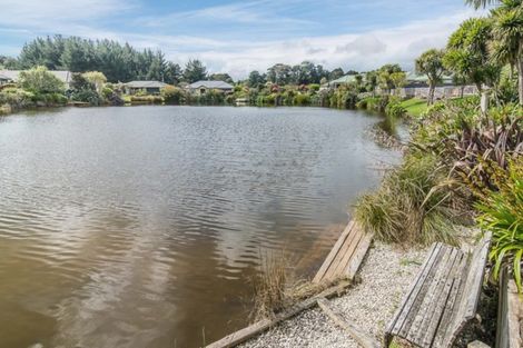 Photo of property in 17 Lorna Irene Drive, Raumati South, Paraparaumu, 5032