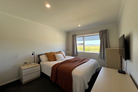 Photo of property in 33 Katipo Road, Takanini, 2112