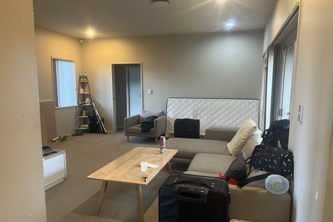 Photo of property in 12 Northbrook Close, Greenhithe, Auckland, 0632