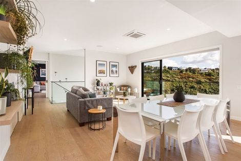 Photo of property in 2 John Monck Lane, Redcliffs, Christchurch, 8081