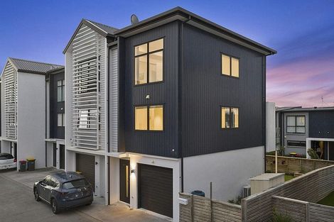 Photo of property in 11 Glenae Lane, Hobsonville, Auckland, 0618