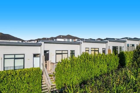 Photo of property in 9 Tarapuke Lane, Papakura, 2110