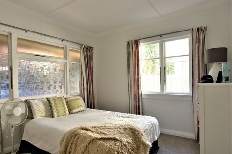 Photo of property in 206 Powderham Street, New Plymouth, 4310