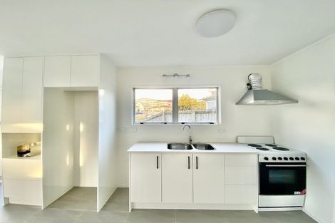 Photo of property in 32 Cape Road, Mangere, Auckland, 2022