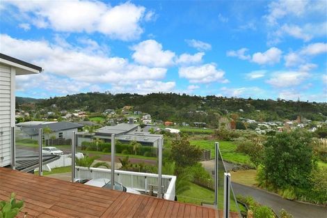 Photo of property in 51 Hawaiian Parade, Arkles Bay, Whangaparaoa, 0932