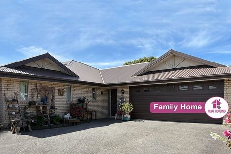 Photo of property in 35 Broken Run, Wigram, Christchurch, 8025