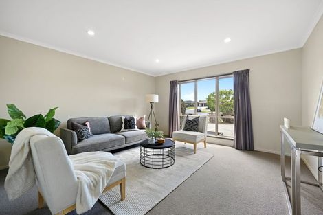 Photo of property in 11 Trauzer Place, Flagstaff, Hamilton, 3210