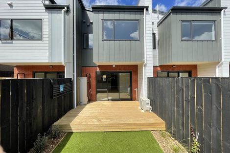 Photo of property in 16 Toanga Place, Mount Wellington, Auckland, 1062