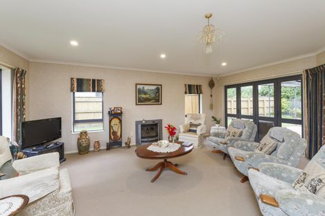 Photo of property in 5 Pastoral Lane, Hokowhitu, Palmerston North, 4410