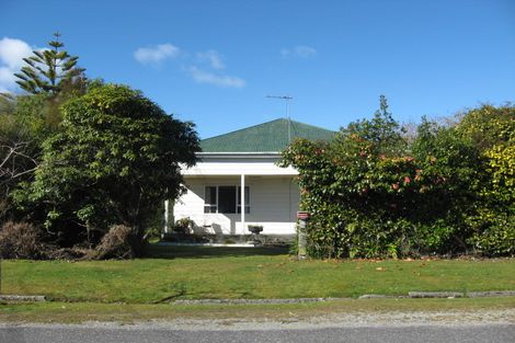 Photo of property in 6 Aylmer Street, Ross, 7812