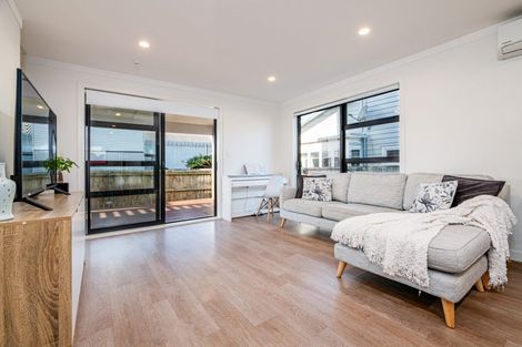 Photo of property in 31b Garelja Road, Henderson, Auckland, 0612