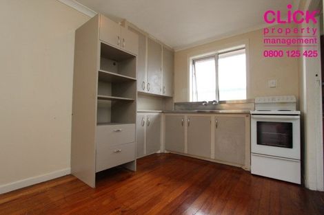 Photo of property in 1 Waldron Crescent, Green Island, Dunedin, 9018