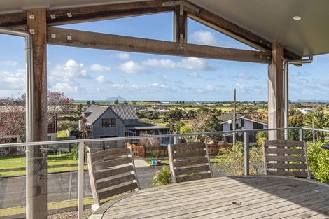 Photo of property in 14 Seaview Road, Ruakaka, 0116