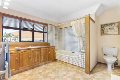 Photo of property in 1/109 Saint Johns Road, Saint Johns, Auckland, 1072