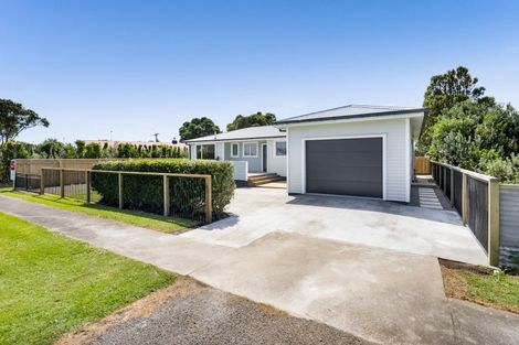 Photo of property in 35 Dorset Street, Opunake, 4616