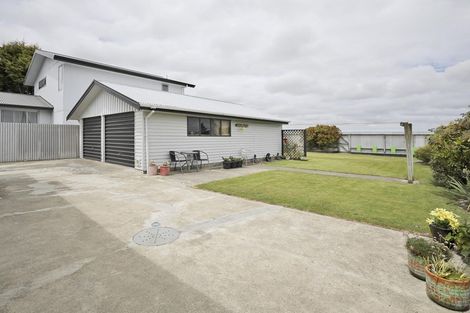 Photo of property in 191 Bay Road, Grasmere, Invercargill, 9810