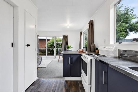 Photo of property in 2/18 Culzean Grove, Bell Block, New Plymouth, 4312